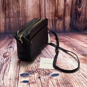 NWT COLE HAAN Camera leather crossbody bag